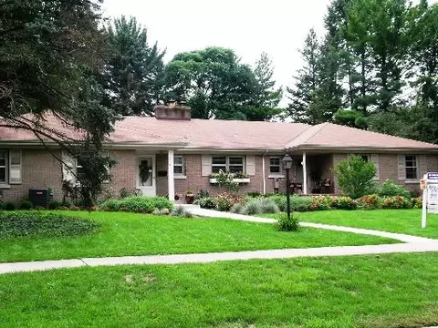 204 Elm St, Wheaton, IL 60187 photo 1