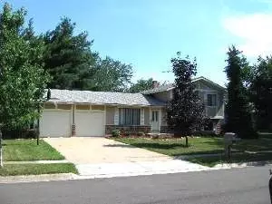 5102 Cambridge Dr, Mchenry, IL 60050 photo 1
