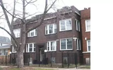 1421 E 72nd Pl, Chicago, IL 60619 photo 1