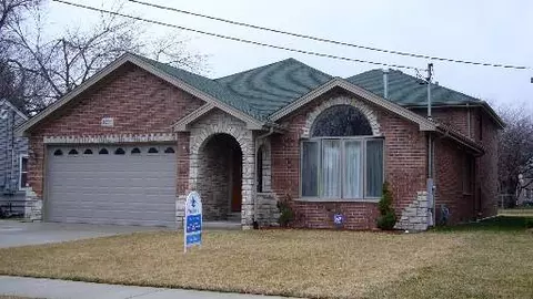 8228 S Normandy Ave, Burbank, IL 60459 photo 1