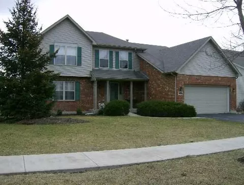 2537 Crestview Dr, Aurora, IL 60504 photo 1