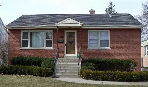 704 S Mitchell Ave, Elmhurst, IL 60126 photo 1