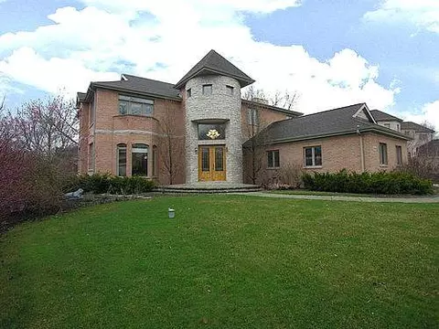 3936 Maple Ave, Northbrook, IL 60062 photo 1