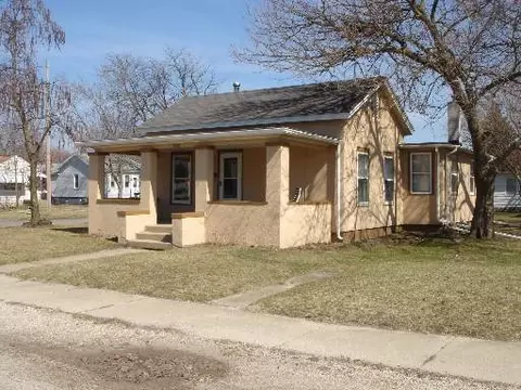 1130 Pine St, Ottawa, IL 61350 photo 1