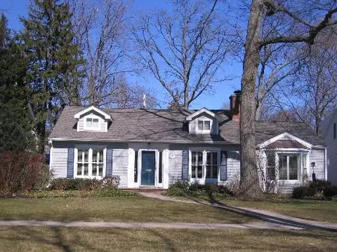 332 E Prospect Ave, Lake Bluff, IL 60044 photo 1