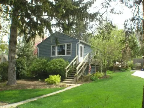 317 N N Riv, Algonquin, IL 60102 photo 1