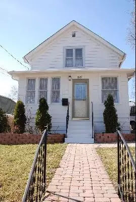 526 Bird St, Elgin, IL 60123 photo 1