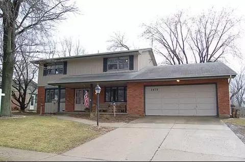 1475 Maple Ln, Elgin, IL 60123 photo 1