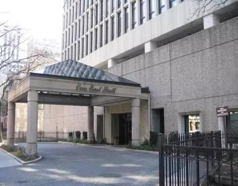 1 E Scott St #910, Chicago, IL 60610 photo 1