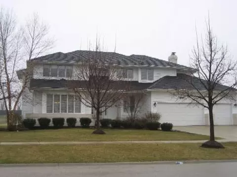 3608 White Eagle Dr, Naperville, IL 60564 photo 1