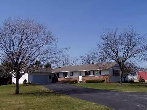 21016 Harmony Rd, Marengo, IL 60152 photo 1