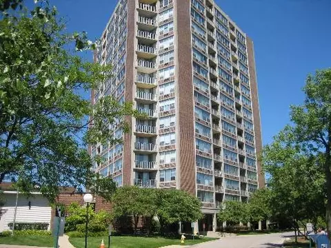 3925 Triumvera Dr #7D, Glenview, IL 60025 photo 1