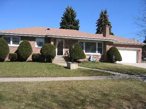 7635 N Nora Ave, Niles, IL 60714 photo 1