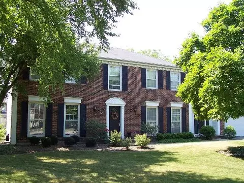 1945 Chippewa Dr, Wheaton, IL 60187 photo 1