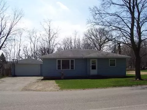 4917 Orchard Dr, Mchenry, IL 60050 photo 1