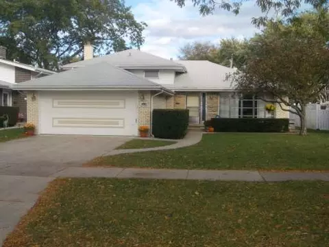 1375 Miami Ln, Des Plaines, IL 60018 photo 1