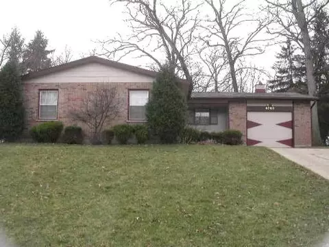 4703 Ashley Dr, Mchenry, IL 60050 photo 1