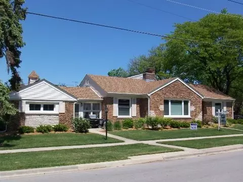 315 E Crescent St, Elmhurst, IL 60126 photo 1
