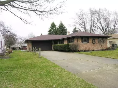899 Carol Ave, Elgin, IL 60123 photo 1
