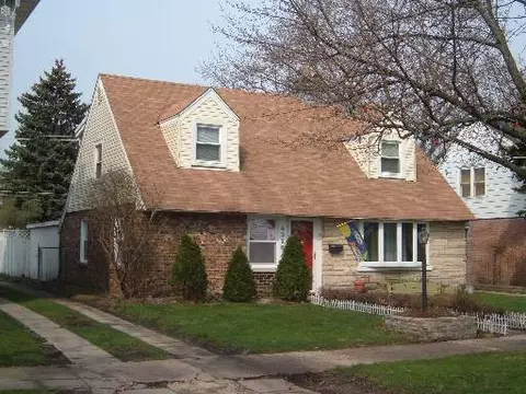 4326 S Elm Ave, Lyons, IL 60534 photo 1