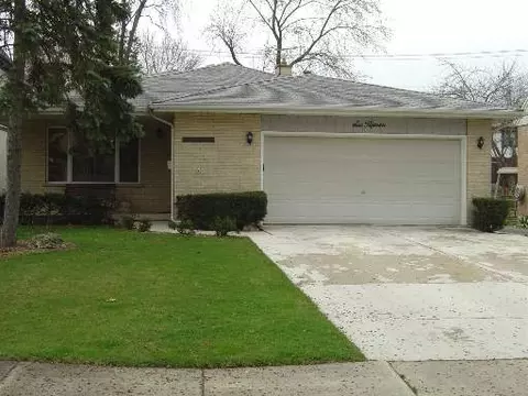 615 N Eagle St, Naperville, IL 60563 photo 1