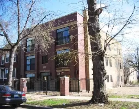 1515 E 69th St #5, Chicago, IL 60637 photo 1