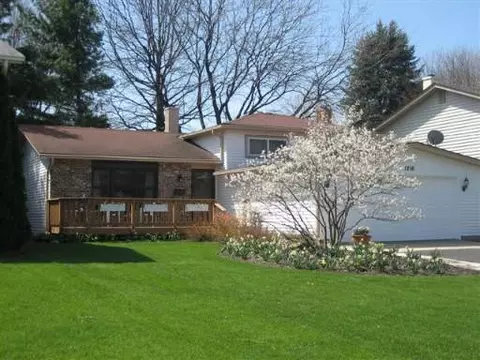 Undisclosed, Wheaton, IL 60187 photo 1