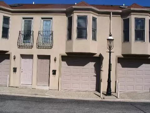 12 E Quincy St #4, Riverside, IL 60546 photo 1