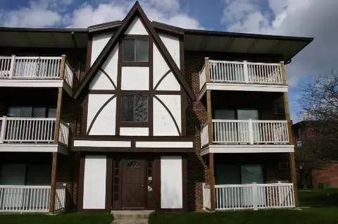 165 Gregory St #6, Aurora, IL 60504 photo 1