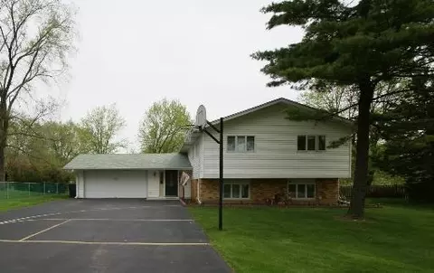 720 Ashley Ct, Hoffman Estates, IL 60169 photo 1