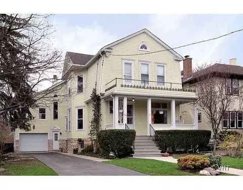 934 Pine St, Winnetka, IL 60093 photo 1