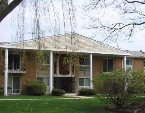 9209 Potter Rd #2E, Des Plaines, IL 60016 photo 1