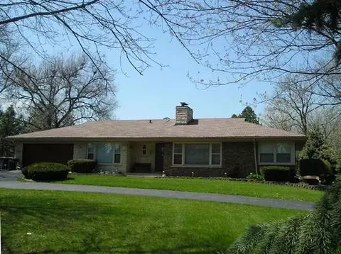 500 Ridgemoor, Willowbrook, IL 60527 photo 1