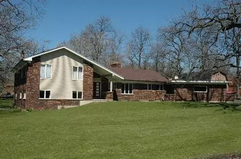39 W556 Capulet Cir, Elgin, IL 60124 photo 1
