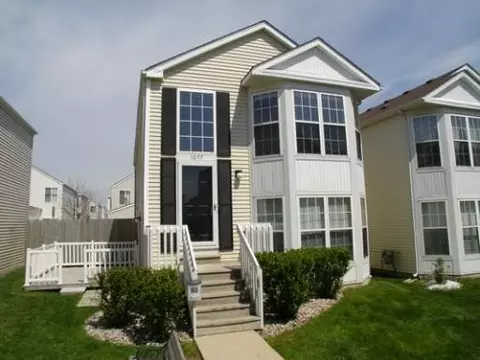 1077 Symphony Dr, Aurora, IL 60504 photo 1