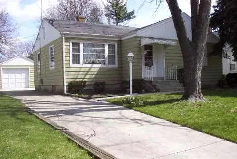 377 Hamilton Ave, Elgin, IL 60123 photo 1