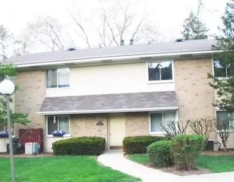 1760 Robin Ln #D, Hoffman Estates, IL 60169 photo 1