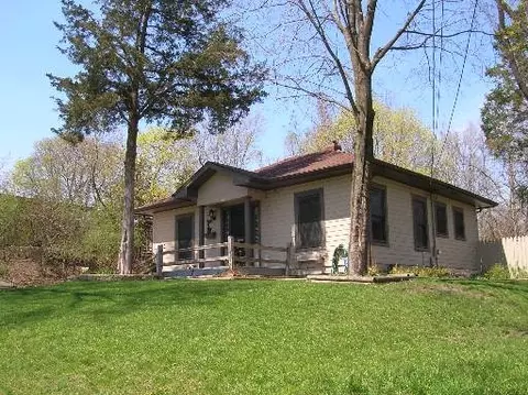 630 Congress St, Elgin, IL 60120 photo 1