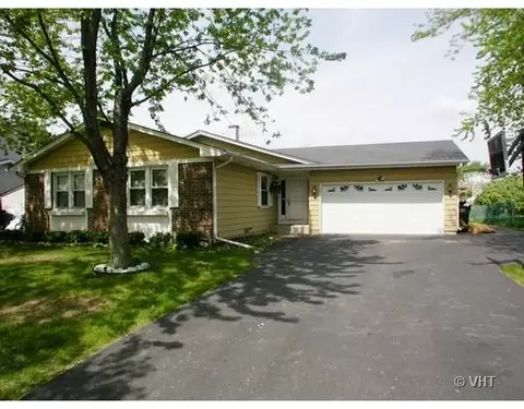 3920 Whispering Trl, Hoffman Estates, IL 60195 photo 1