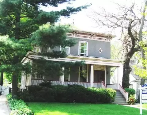 1214 Main St, Evanston, IL 60202 photo 1
