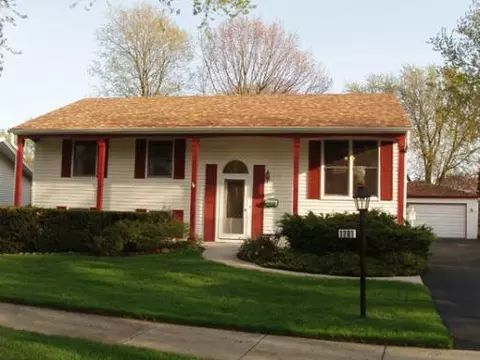 1201 Sarasota Dr, Wheeling, IL 60090 photo 1