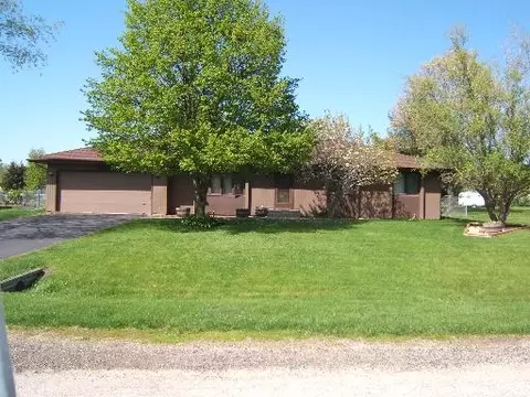 5610 Flatwillow Dr, Roscoe, IL 61073 photo 1