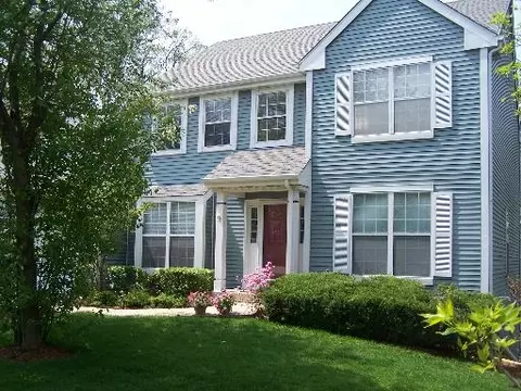 601 White Oak Ln, Bartlett, IL 60103 photo 1