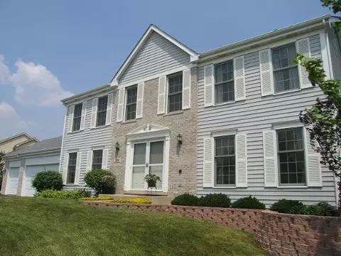 300 Winchester Dr, Algonquin, IL 60102 photo 1