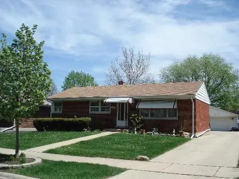 817 Sumner St, Addison, IL 60101 photo 1