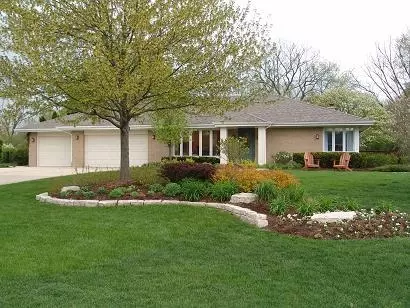 317 Crabtree, Glenview, IL 60025 photo 1