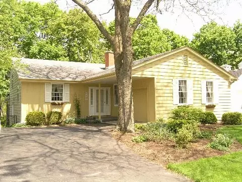 229 W Prairie Ave, Wheaton, IL 60187 photo 1