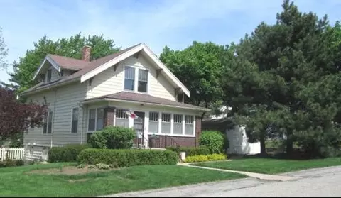 1213 N Park St, Mchenry, IL 60050 photo 1