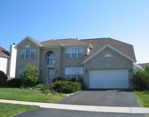 643 Commons Rd, Naperville, IL 60563 photo 1