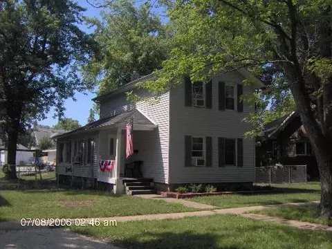 121 W Delaware Ave, Dwight, IL 60420 photo 1